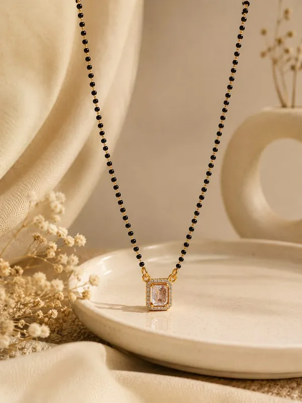 Elegant_Black_Beaded_Mangalsutra_with_Crystal_Pendant