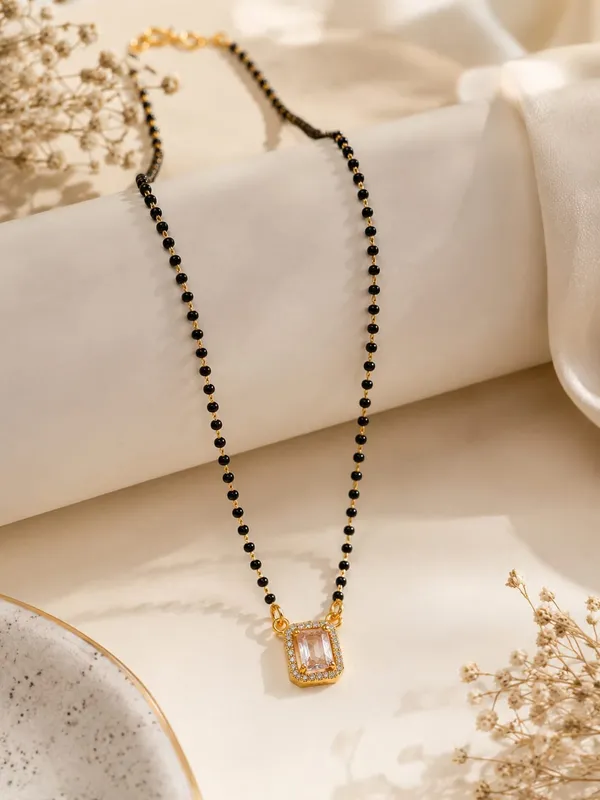 Elegant_Black_Beaded_Mangalsutra_with_Crystal_Pendant