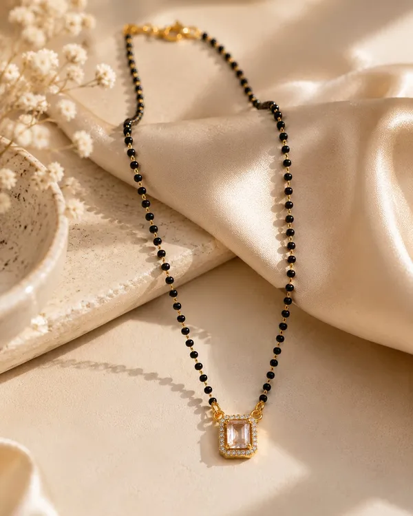 Elegant_Black_Beaded_Mangalsutra_with_Crystal_Pendant