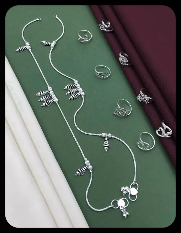 Stylish_Silver-Plated_2_Anklet_&_6_Ring_Combo_Set_for_Women_&_Girls