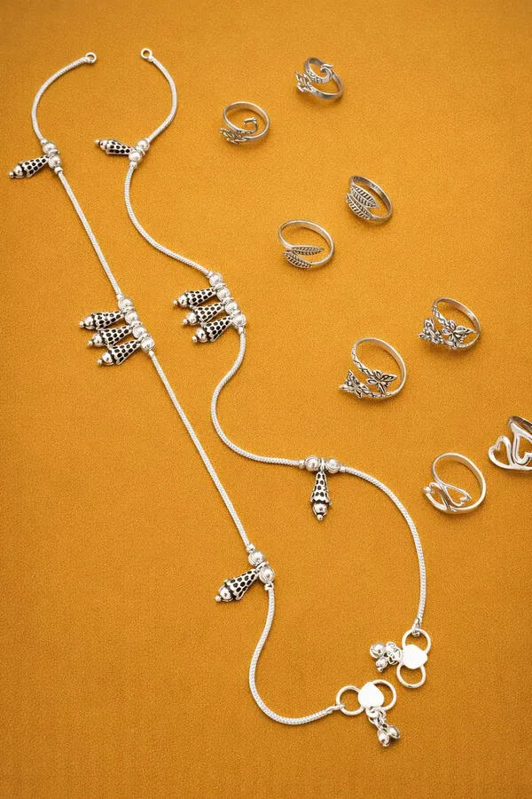 Stylish_Silver-Plated_2_Anklet_&_6_Ring_Combo_Set_for_Women_&_Girls