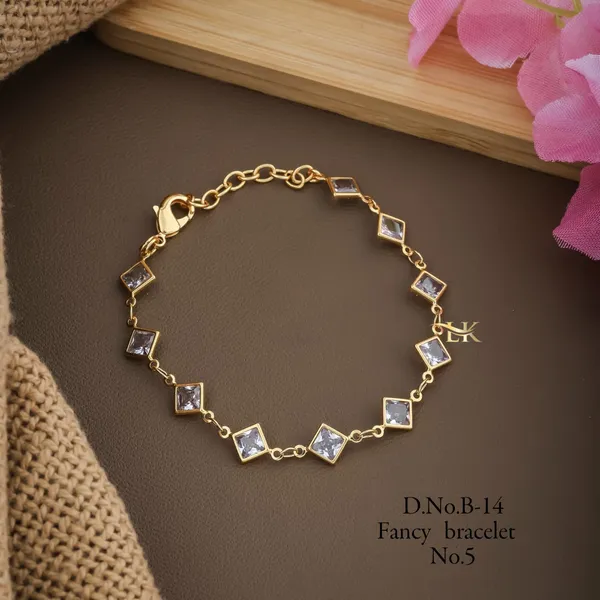 Hand_Mangalsutra_Bracelet