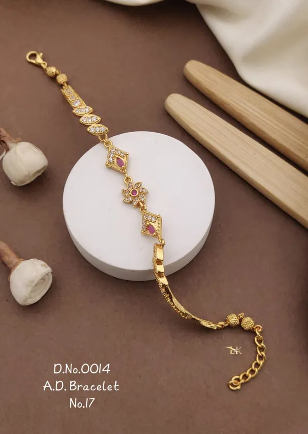 Gold-Plated_Adjustable_Crystal_Bracelet_for_Women