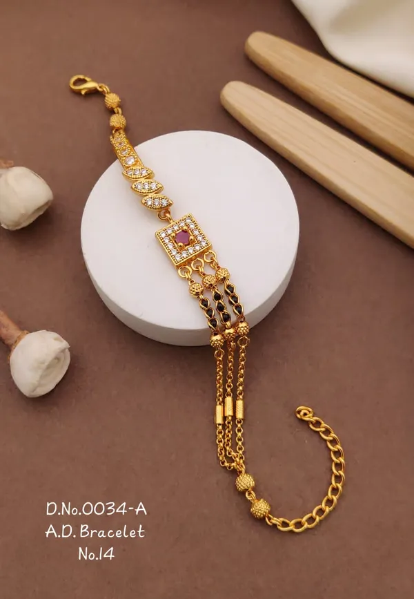 Gold-Plated_Adjustable_Crystal_Bracelet_for_Women