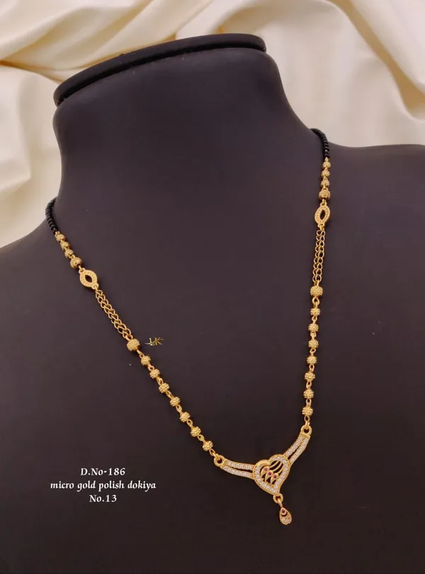 Gold-Plated_Kundan_Stone_Dokiya_Necklace_for_Women