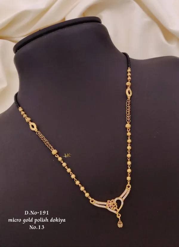 Gold-Plated_Kundan_Stone_Dokiya_Necklace_for_Women
