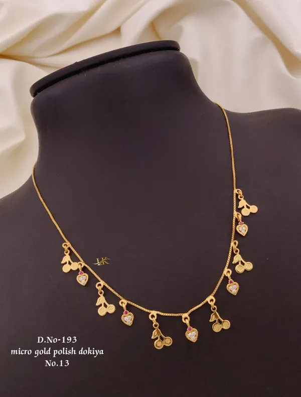 Gold-Plated_Kundan_Stone_Dokiya_Necklace_for_Women