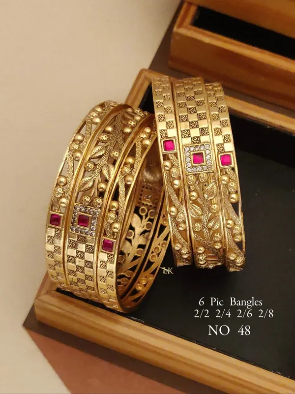 Gold-Plated_Traditional_Casual_Bangles_for_Women