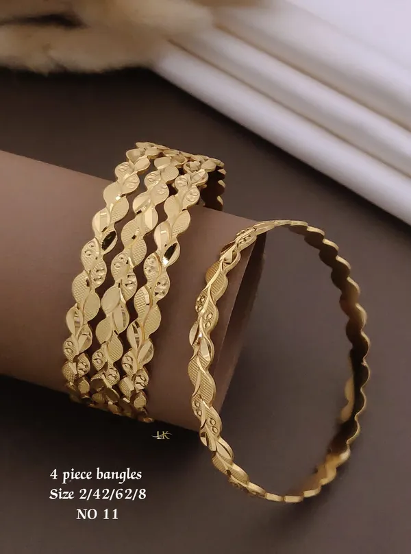 Gold-Plated_Traditional_Casual_Bangles_for_Women