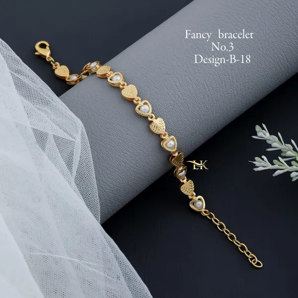Gold-Plated_Elegant_Everyday_Bracelet_for_Women
