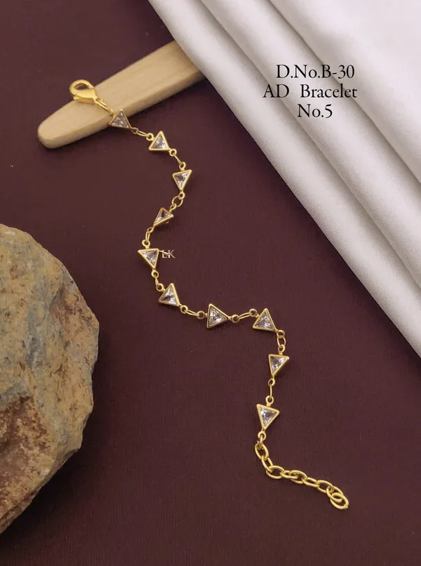 Hand_Mangalsutra_Bracelet