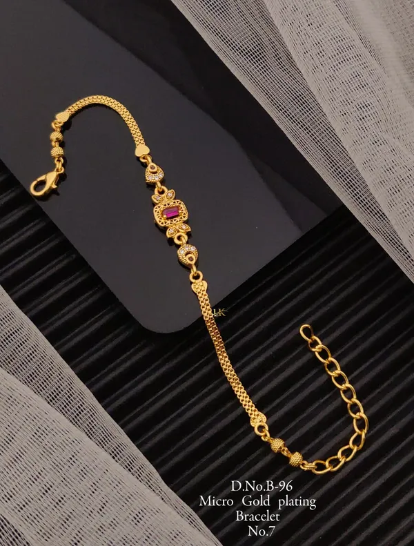Gold-Plated_Adjustable_Crystal_Bracelet_for_Women