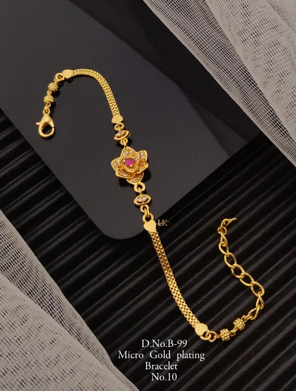 Gold-Plated_Adjustable_Crystal_Bracelet_for_Women