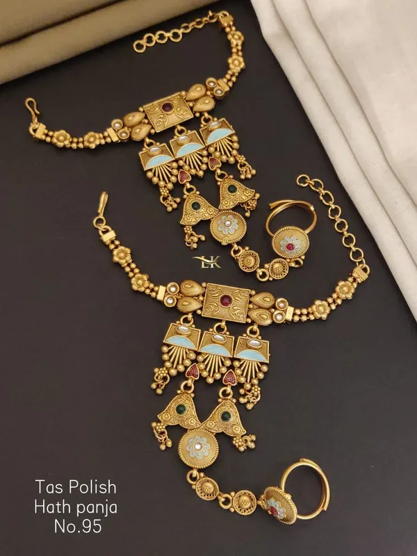 Golden_Hath_Panja