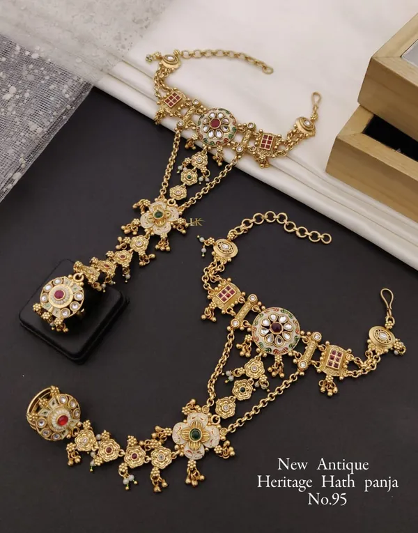 Golden_Hath_Panja