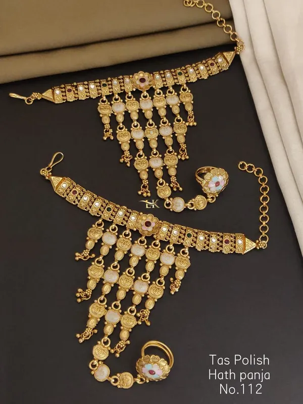 Golden_Hath_Panja