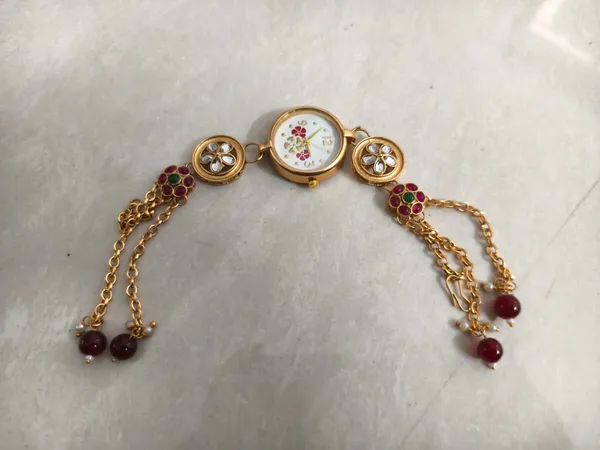 Trendy_Kashmiri_Watch_For_Women