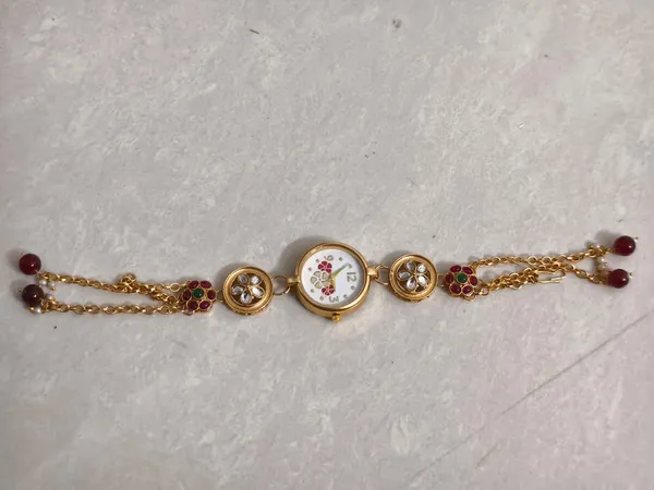 Trendy_Kashmiri_Watch_For_Women
