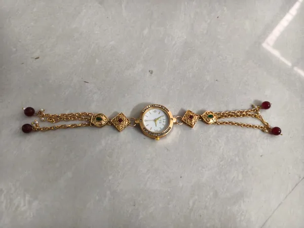 Trendy_Kashmiri_Watch_For_Women
