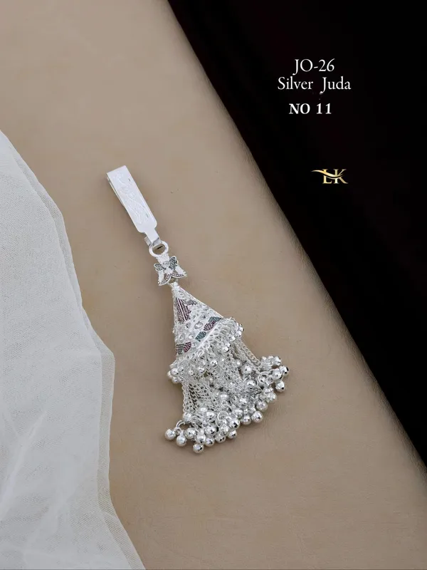 Silver_Saree_Waist_Challa_Juda