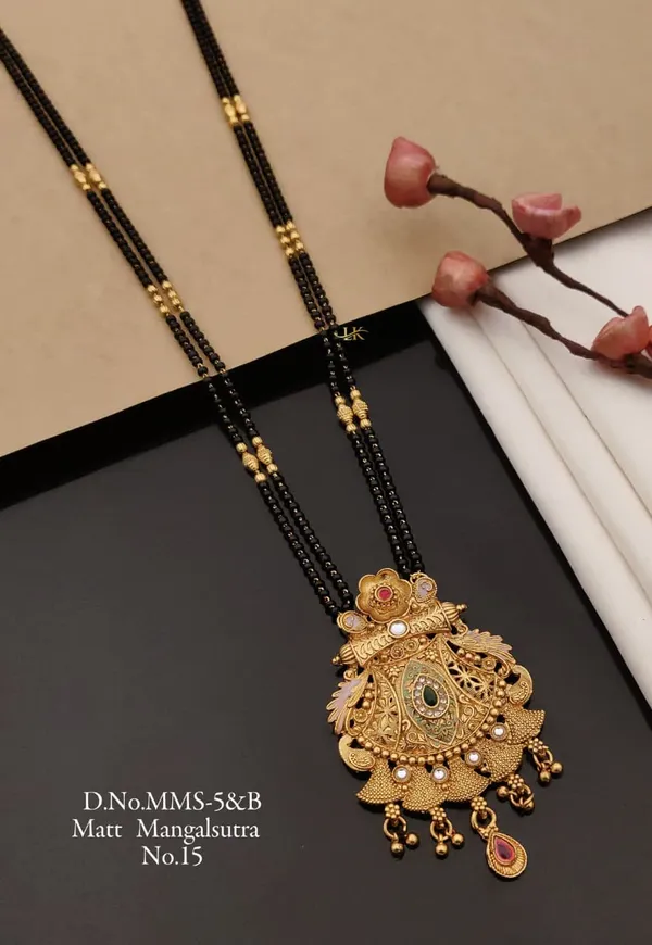 Traditional_Gold_Plated_Mangalsutra_/_Ethnic_Jewellery_/_Elegant_Design
