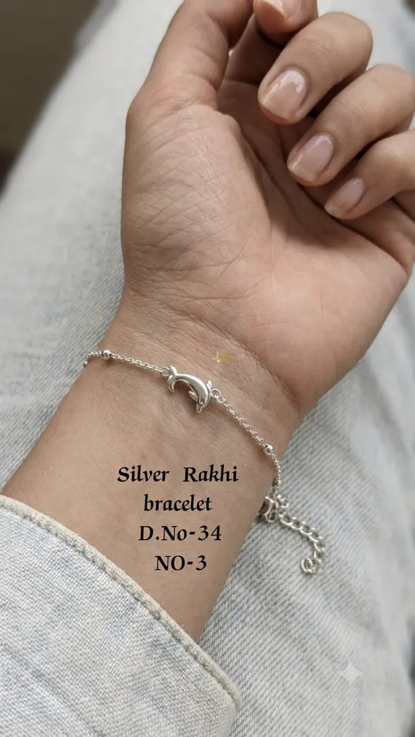 Stylish_Silver_Bracelet_for_Women