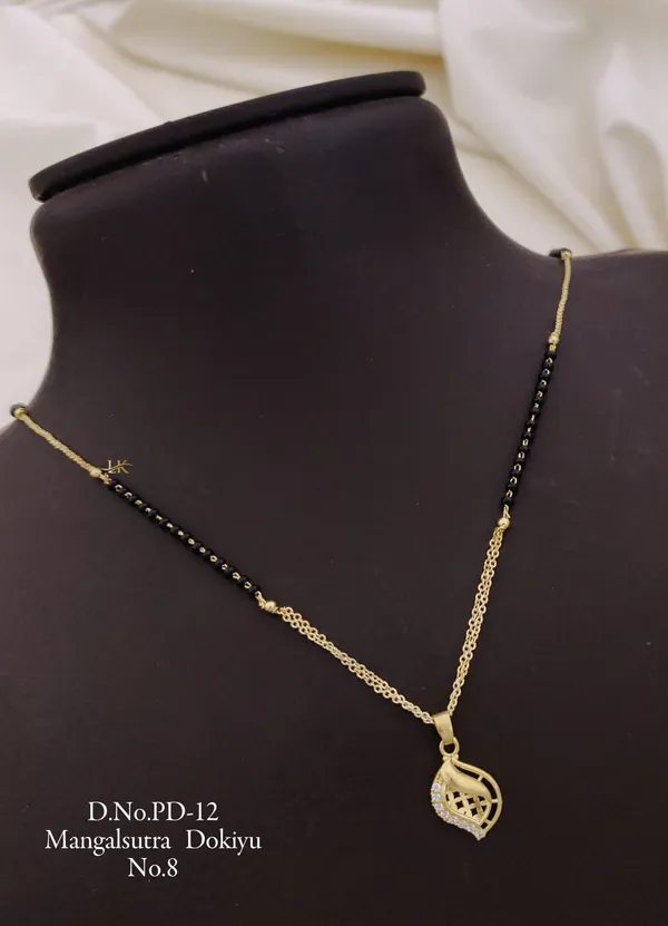 Gold-Plated_Kundan_Stone_Dokiya_Necklace_for_Women