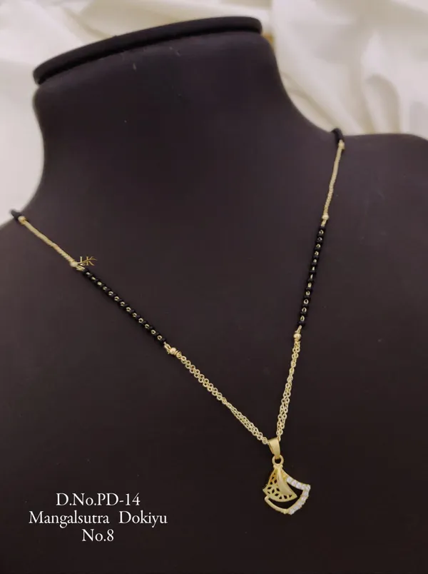 Gold-Plated_Kundan_Stone_Dokiya_Necklace_for_Women