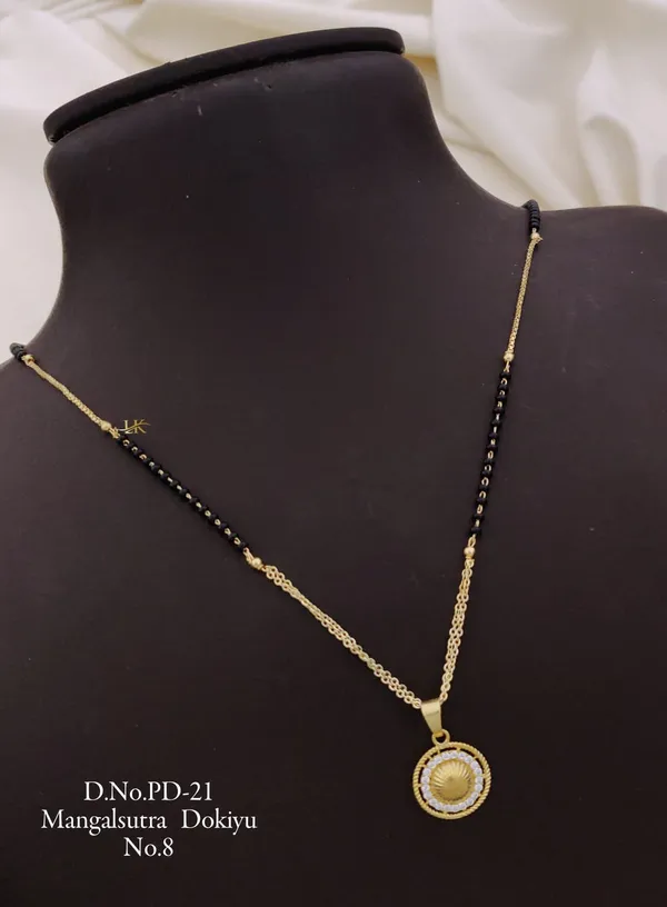 Gold-Plated_Kundan_Stone_Dokiya_Necklace_for_Women