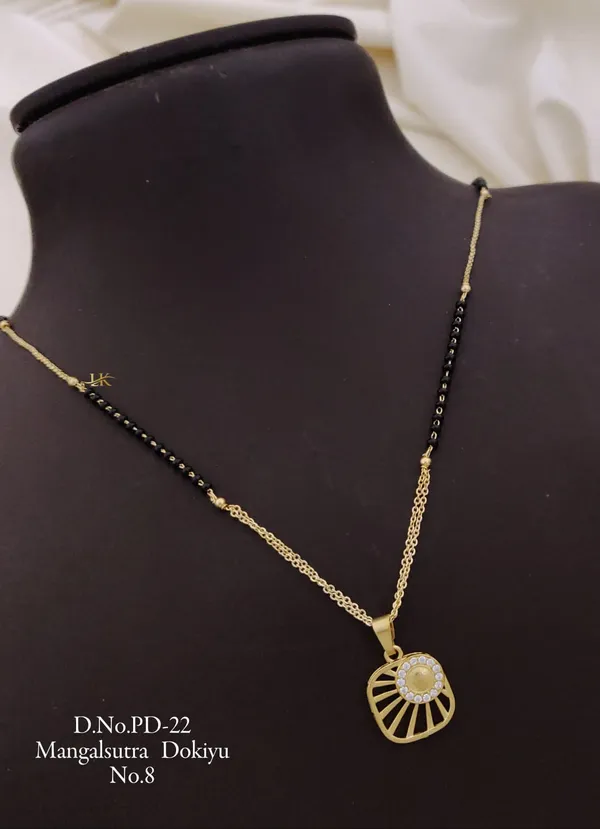 Gold-Plated_Kundan_Stone_Dokiya_Necklace_for_Women