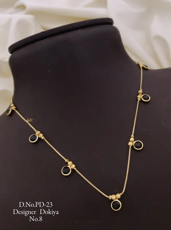 Gold-Plated_Kundan_Stone_Dokiya_Necklace_for_Women
