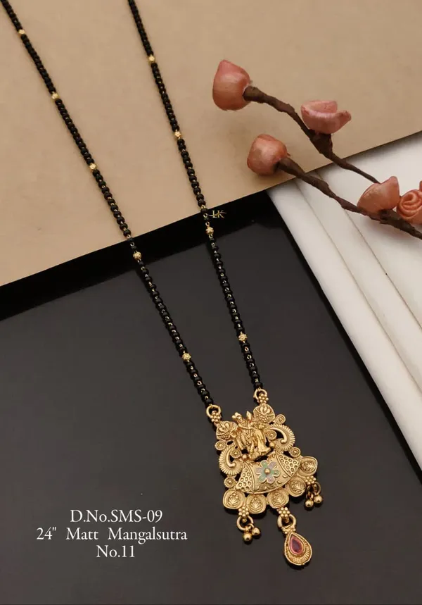 Traditional_Gold_Plated_Mangalsutra_/_Ethnic_Jewellery_/_Elegant_Design