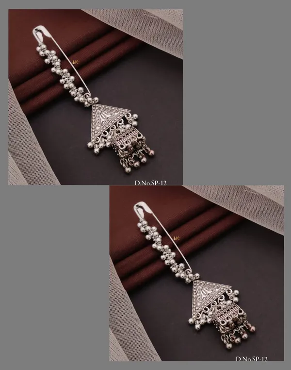 Traditional_Silver_Saree_Pin_For_Women_&_Girls_(SET_OF_2)