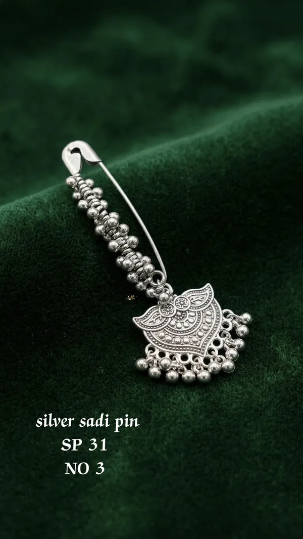 Traditional_Silver_Saree_Pin_For_Women_&_Girls
