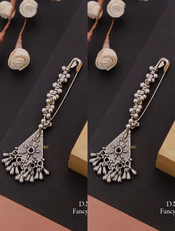 Traditional_Silver_Saree_Pin_For_Women_&_Girls_(SET_OF_2)