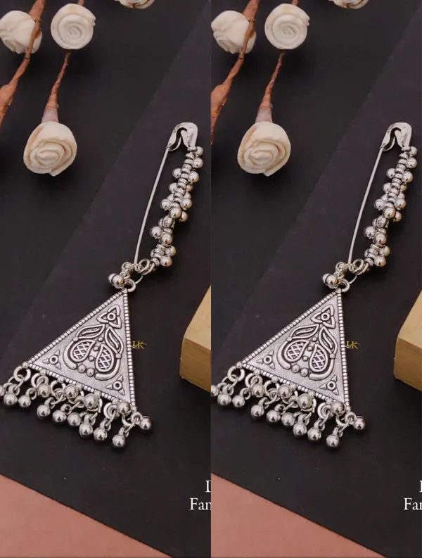 Traditional_Silver_Saree_Pin_For_Women_&_Girls_(SET_OF_2)