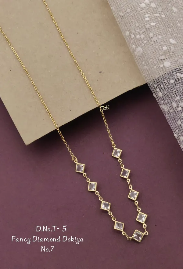 Fancy_Women_Necklaces_&_Chains