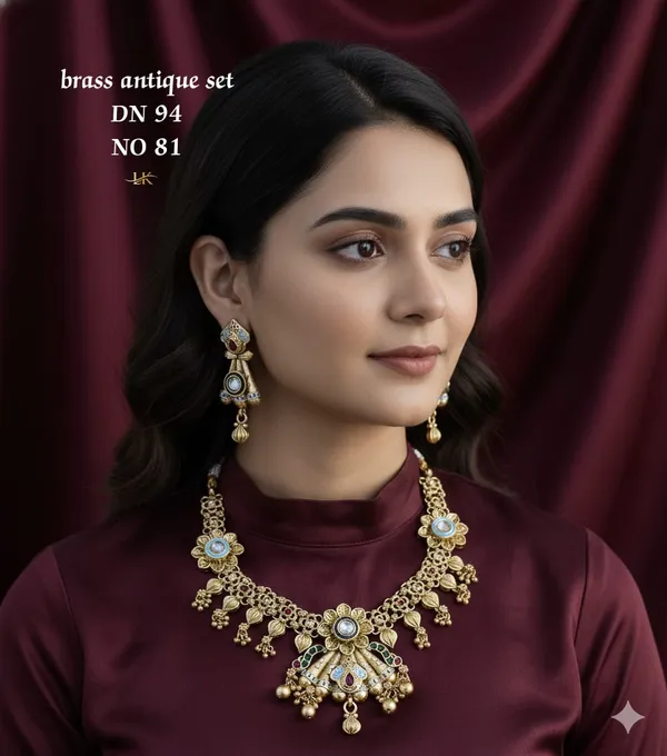 Gold_Plated_Kundan_Necklace_Set