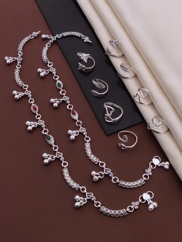 Silver-Plated_2_Anklet_&_8_Ring_Combo_Set_for_Women_&_Girls