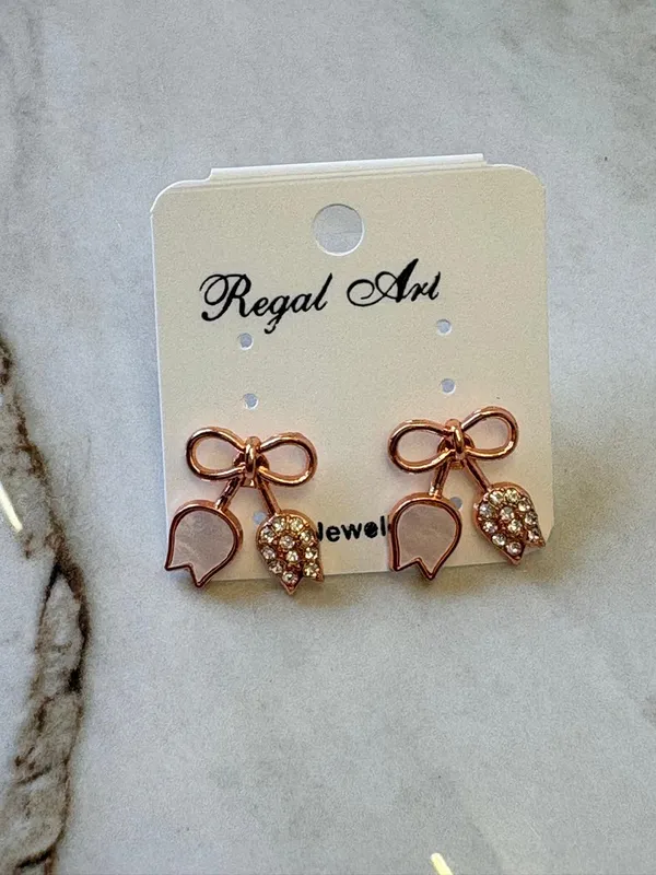 Trendy_Earrings