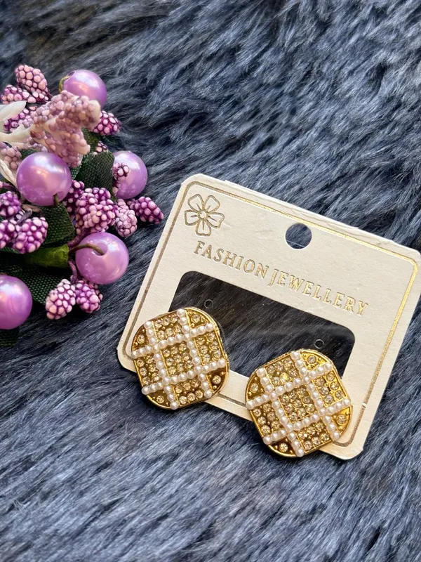Trendy_Earrings