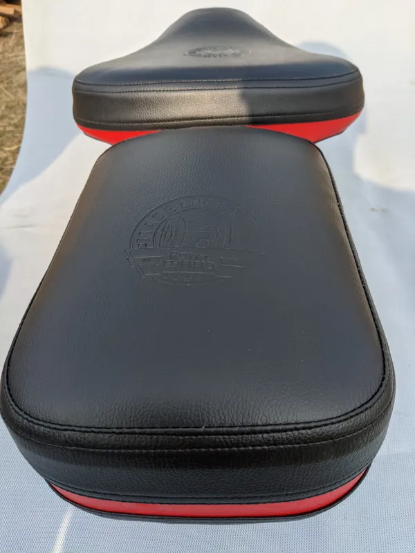 Dual_Colour_Split_Bike_Seat_Cover_For_Royal_Enfield_Classic_350