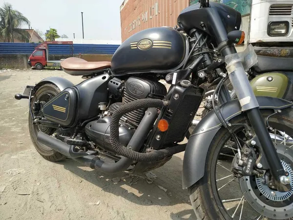 Black_Mild_Steel_Premium_&_Elegant_Bike_Crash_Guard