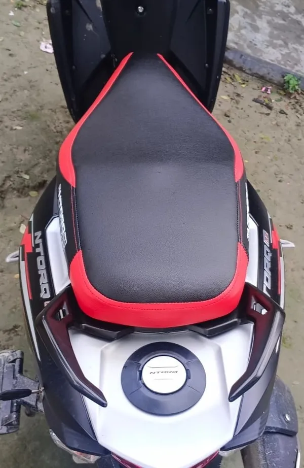 Black_Pu_Leather_Premium_&_Elegant_Bike_Seat_Cover