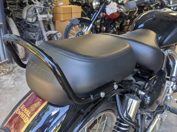 AUTOLEOPARD_NEW_REBORN_CLASSIC_350_SEAT_COVER_Split_Bike_Seat_Cover_For_Royal_Enfield_Classic_350