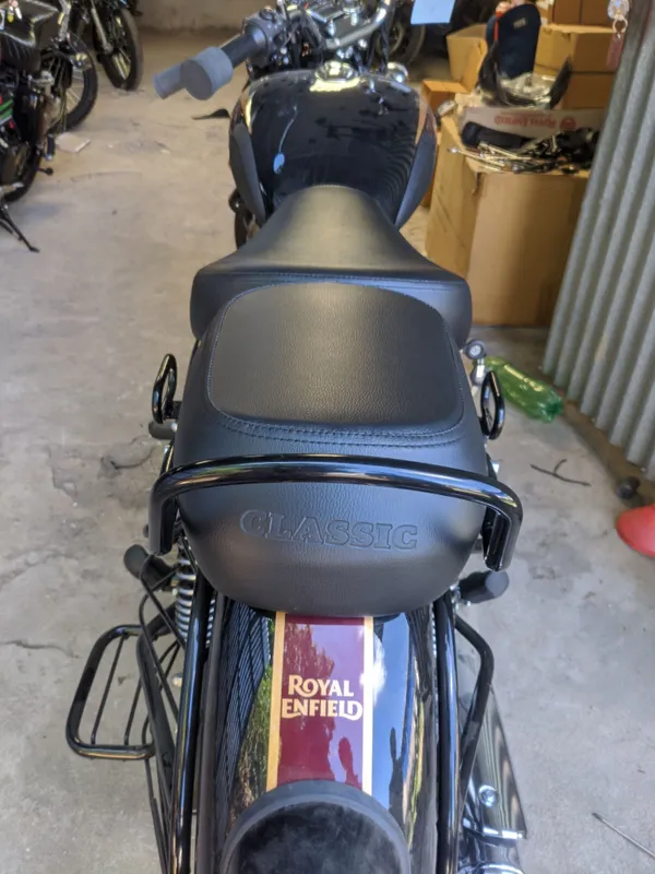 AUTOLEOPARD_NEW_REBORN_CLASSIC_350_SEAT_COVER_Split_Bike_Seat_Cover_For_Royal_Enfield_Classic_350