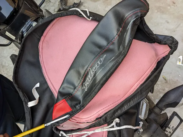 Black_Leather_Premium_&_Elegant_Bike_Seat_Cover