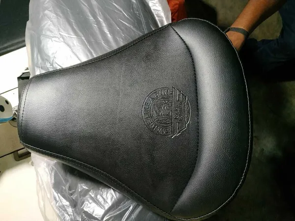 AUTOLEOPARD_ROYAL_ENFIELD_CLASSIC_350_RIDER_SEAT_COVER_3_DIMENSIONAL_DESIGN_Split_Bike_Seat_Cover_For_Royal_Enfield_Classic_350