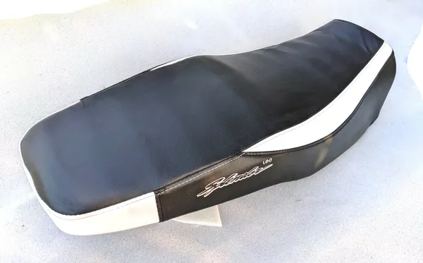 AUTOLEOPARD_SUPER_SPLENDOR_XTEC_BS6_BIKE_SEAT_COVER_Single_Bike_Seat_Cover_For_Hero_Super_Splendor