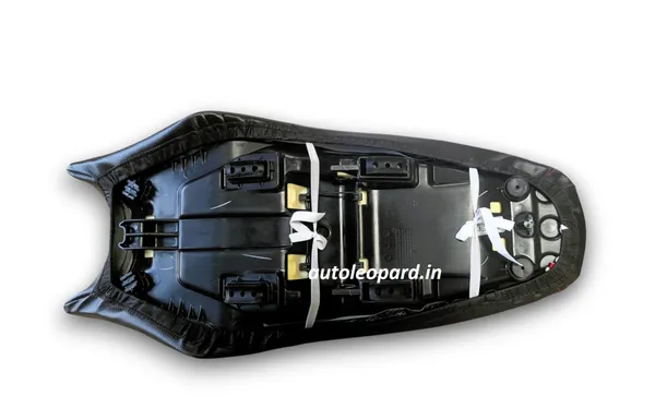 TVS_APACHE_4V_160_RTR_SEAT_COVER